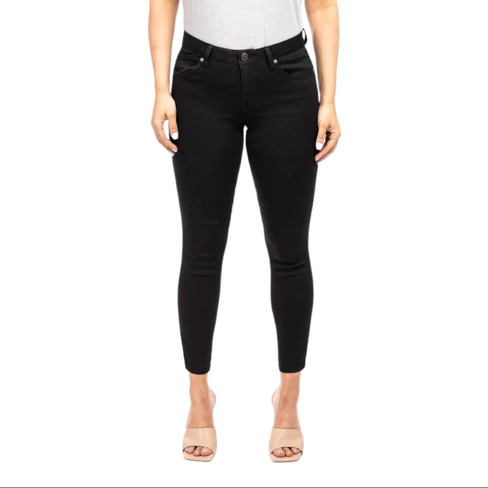 1822 Denim Curvy Silk Denim High Rise 28” Ankle Skinny Jean Black Size 12 NWT